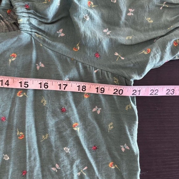 LC Lauren Conrad Square Neck Puff Sleeve Top Blouse Size Medium Button Front NWT - Picture 8 of 9